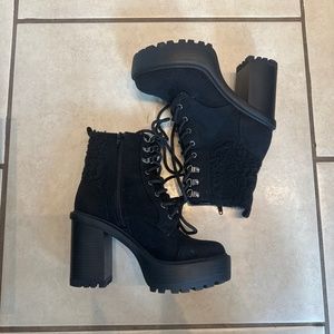 Lace up chunky booties